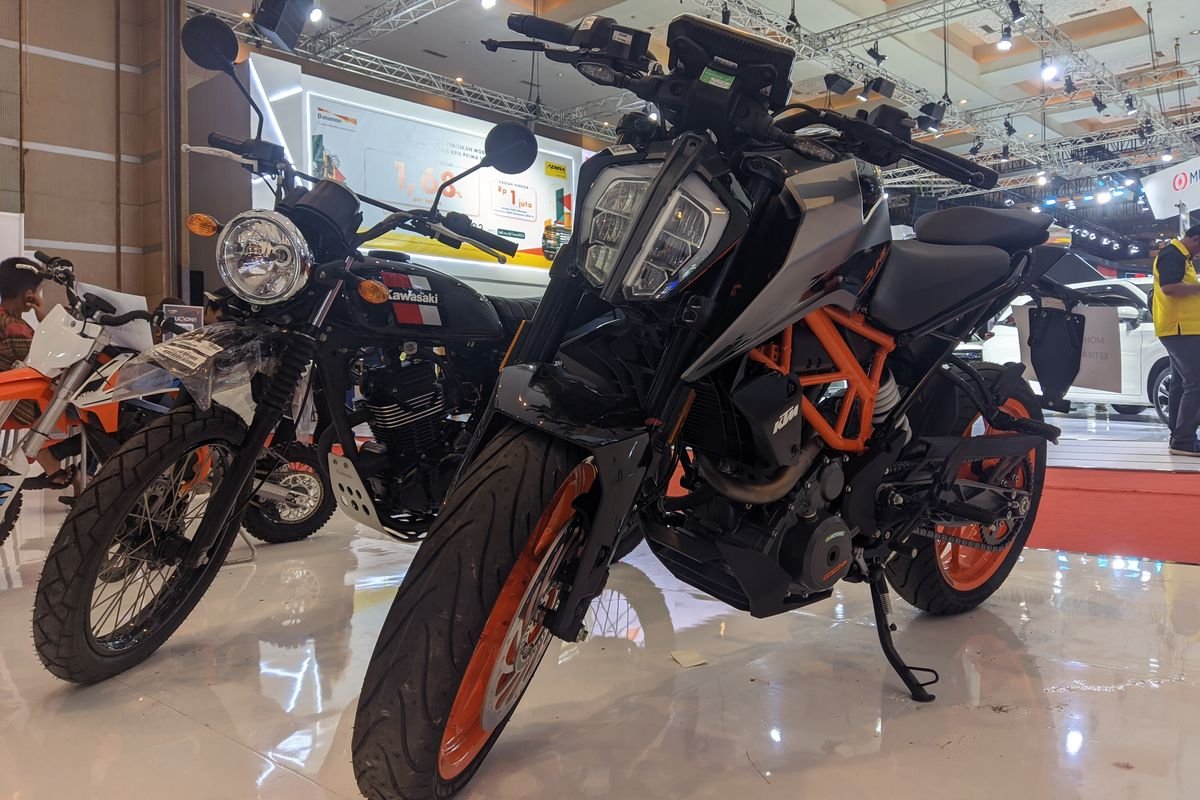KTM Duke 160