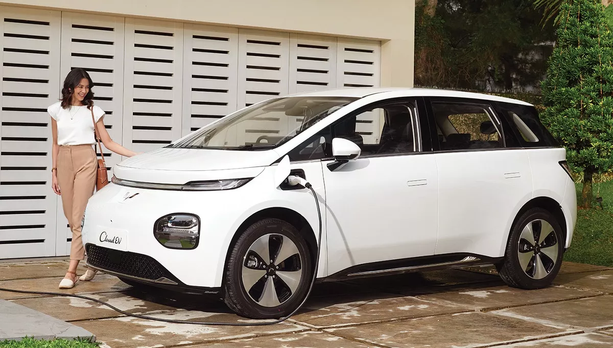 mobil listrik Rp200 juta